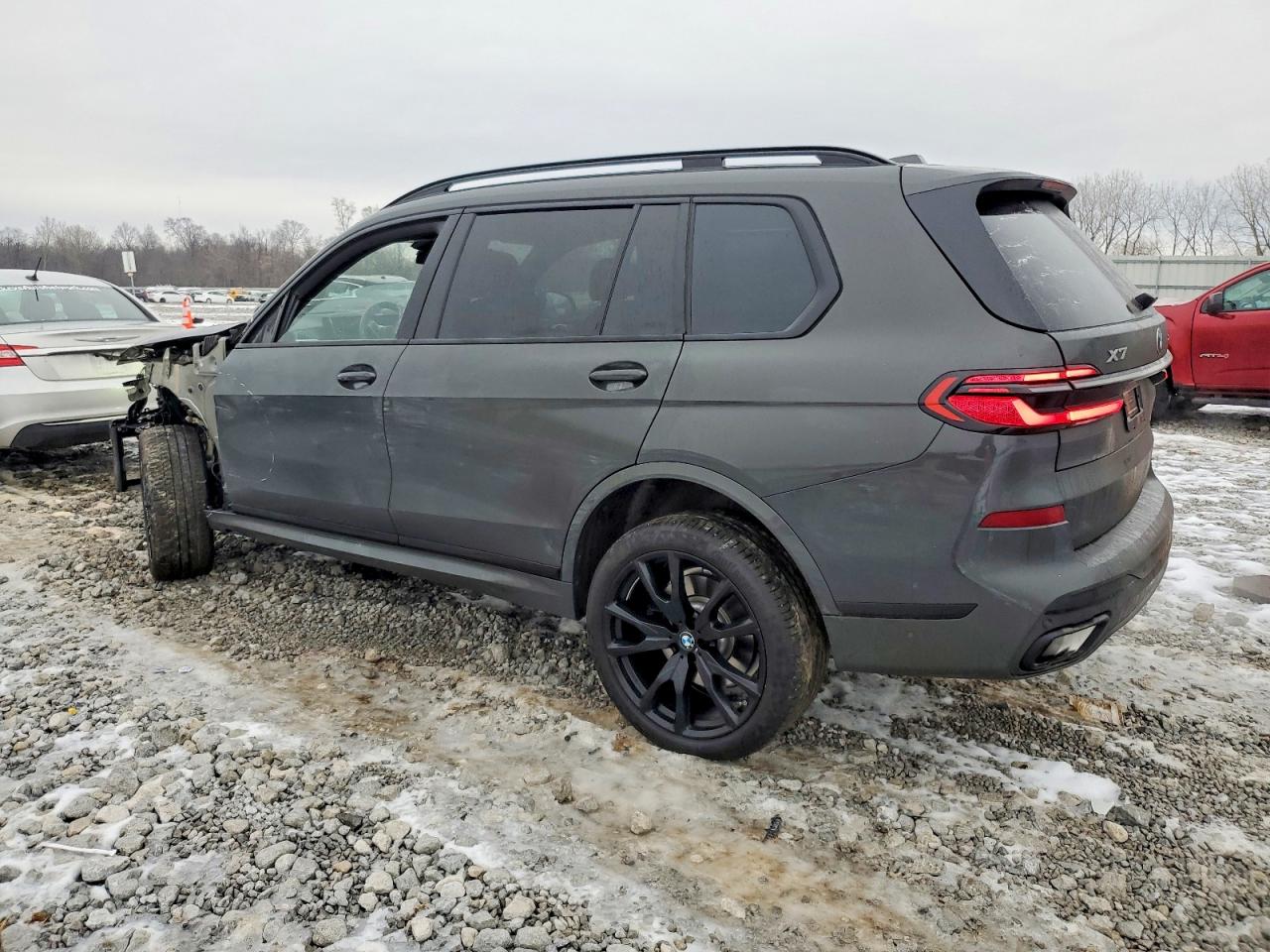 2025 BMW X7 XDRIVE40I photo 2