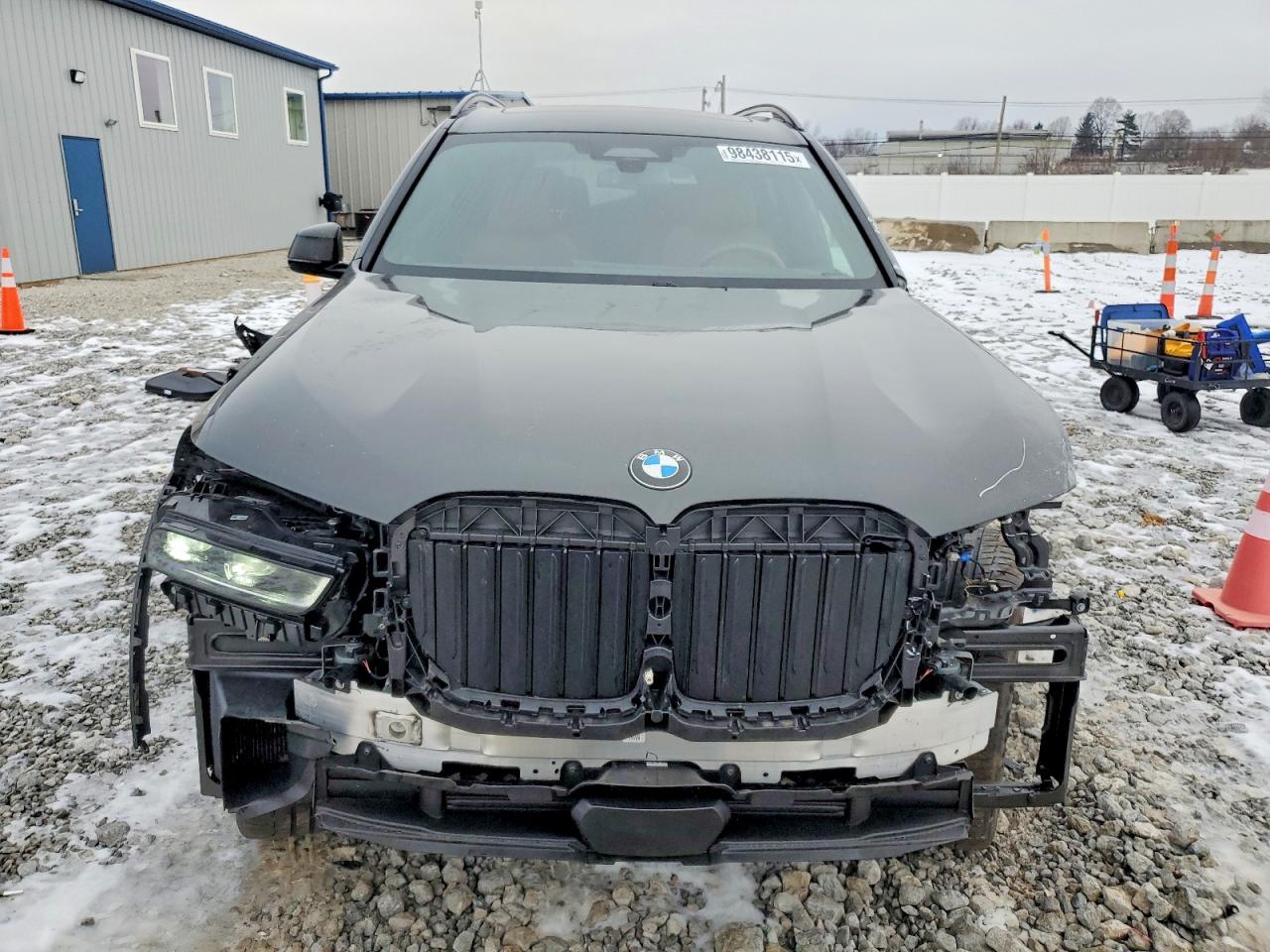 2025 BMW X7 XDRIVE40I photo 5