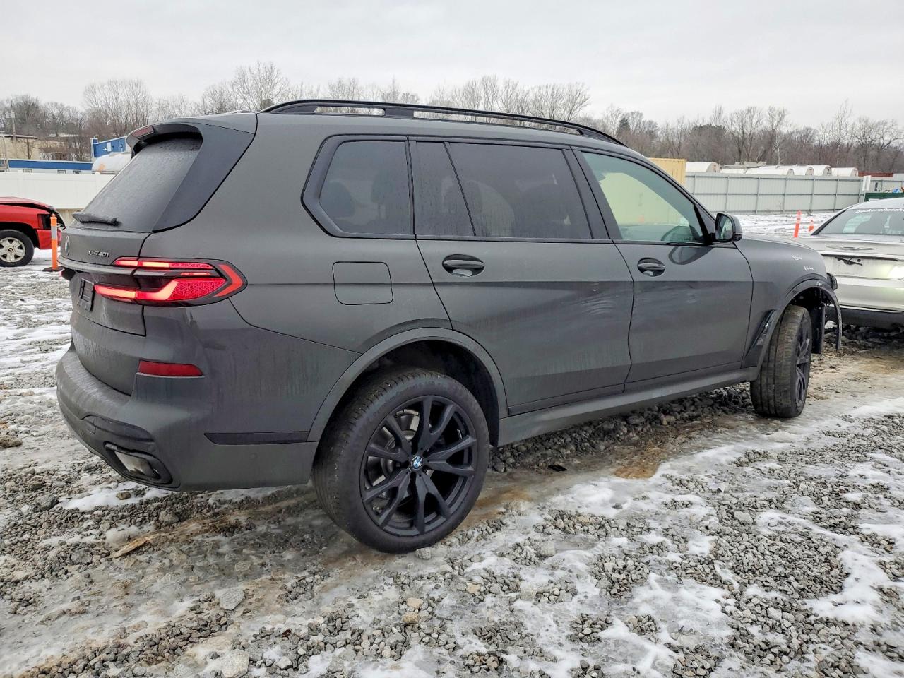 2025 BMW X7 XDRIVE40I photo 3