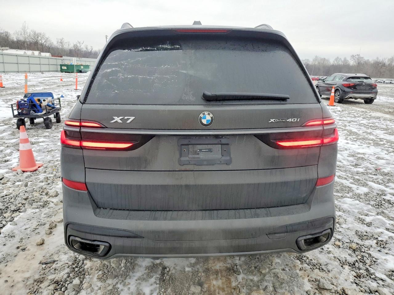 2025 BMW X7 XDRIVE40I photo 6