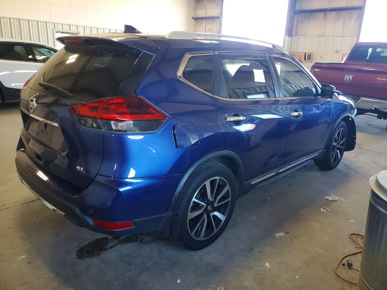 2019 NISSAN ROGUE S photo 5