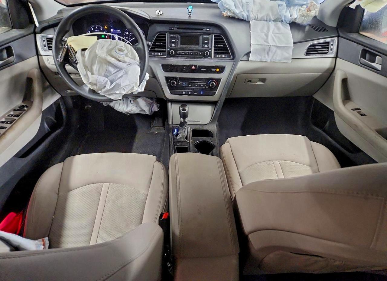 2017 HYUNDAI SONATA SE photo 8