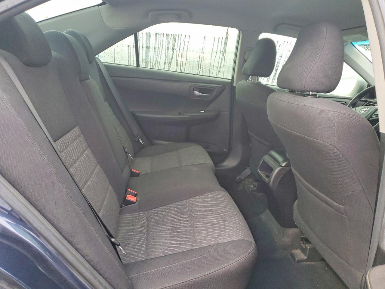 2017 TOYOTA CAMRY LE photo 10