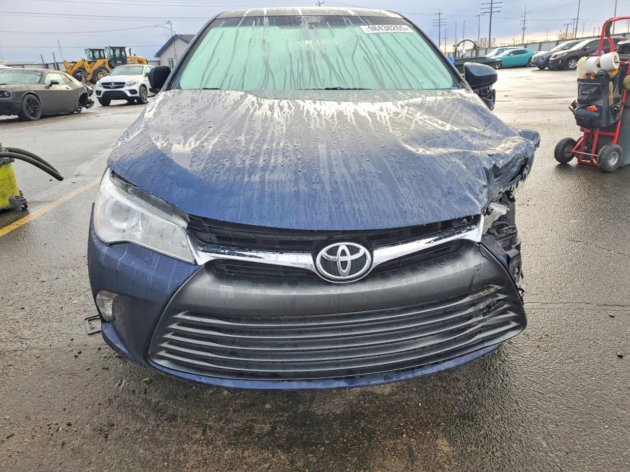 2017 TOYOTA CAMRY LE photo 5