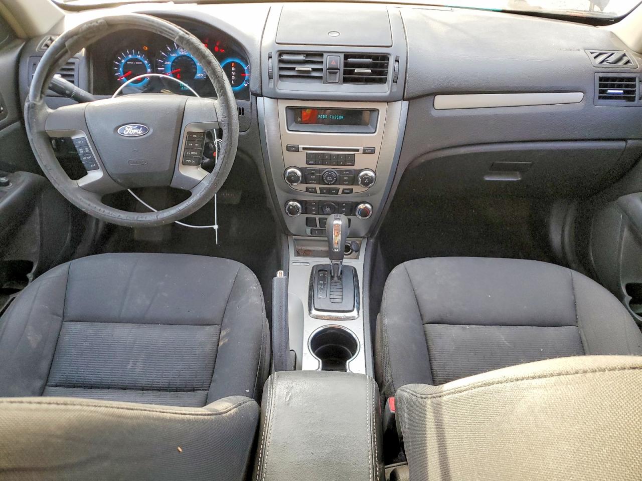 2010 FORD FUSION SE photo 8