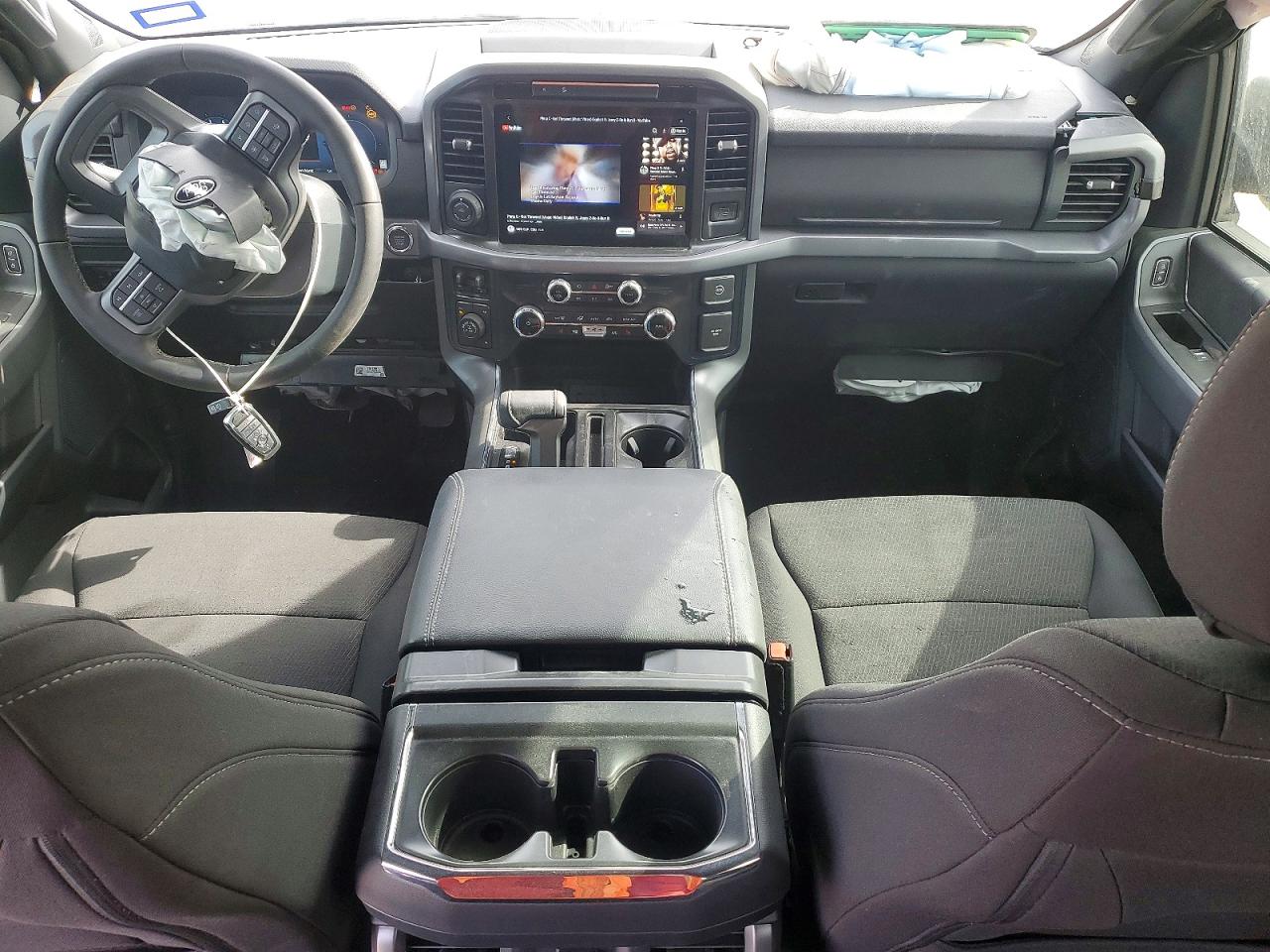 2025 FORD F150 XLT photo 15