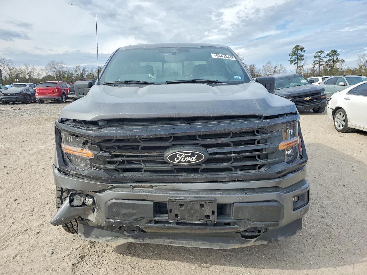 2025 FORD F150 XLT photo 9