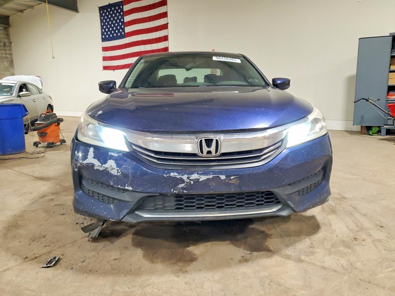 2017 HONDA ACCORD LX photo 5