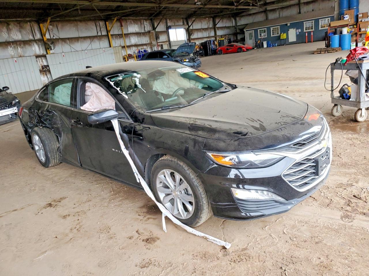 2023 CHEVROLET MALIBU LT photo 4