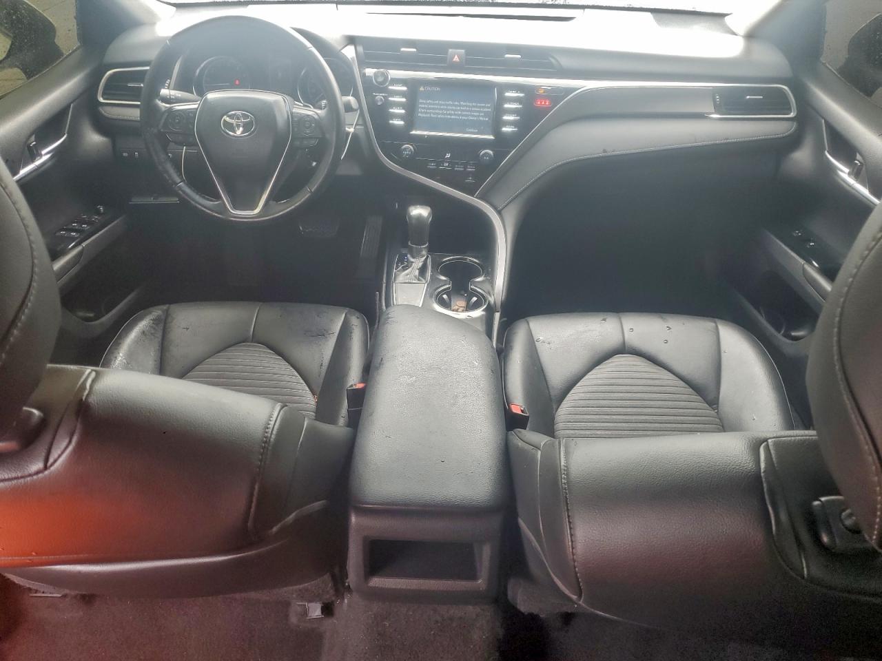 2018 TOYOTA CAMRY L photo 8