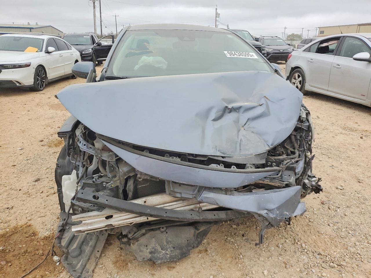 2021 TOYOTA COROLLA LE photo 5