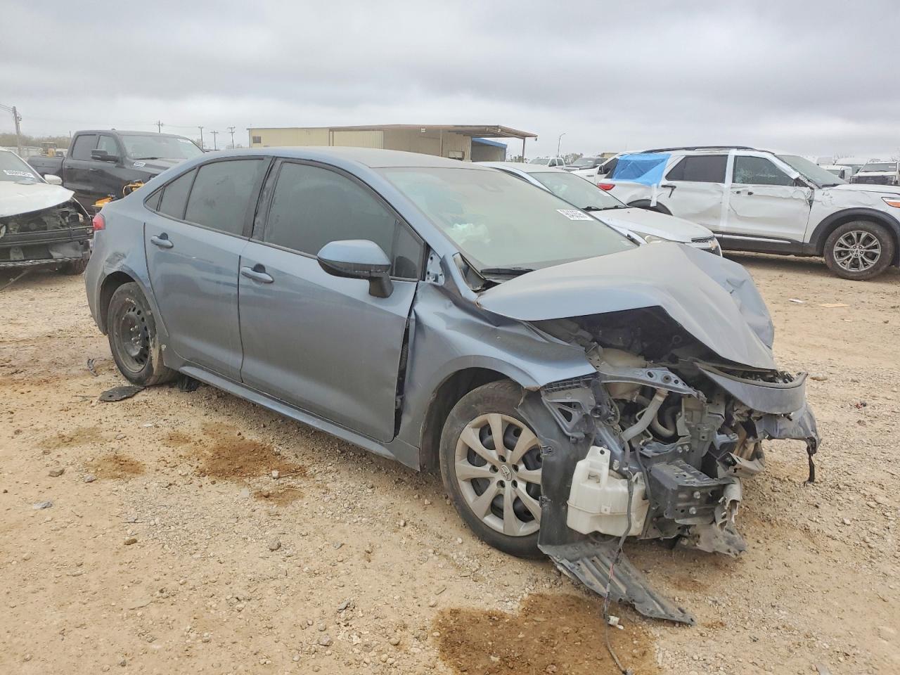 2021 TOYOTA COROLLA LE photo 4