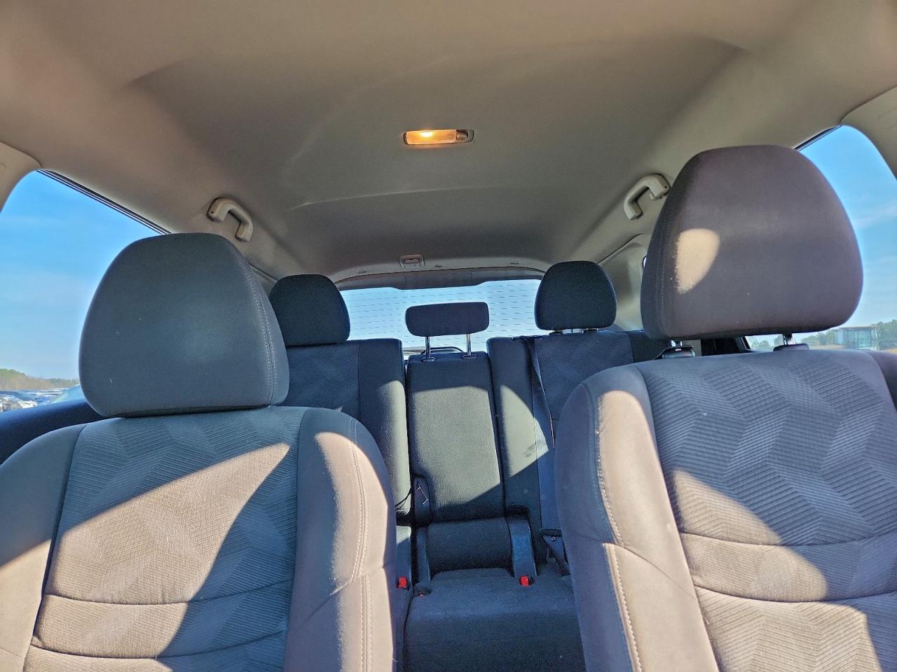 2016 NISSAN ROGUE S photo 10
