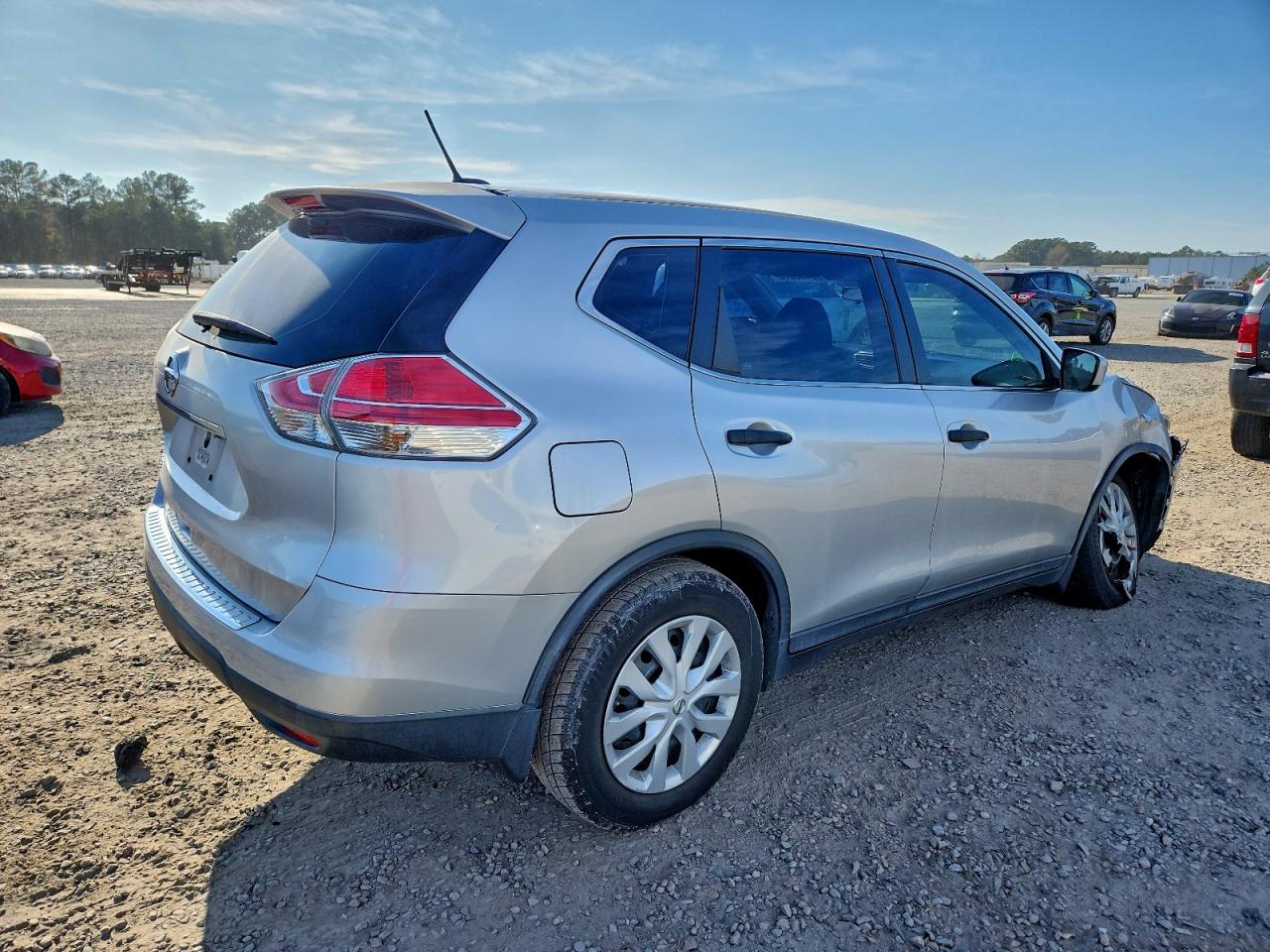 2016 NISSAN ROGUE S photo 3