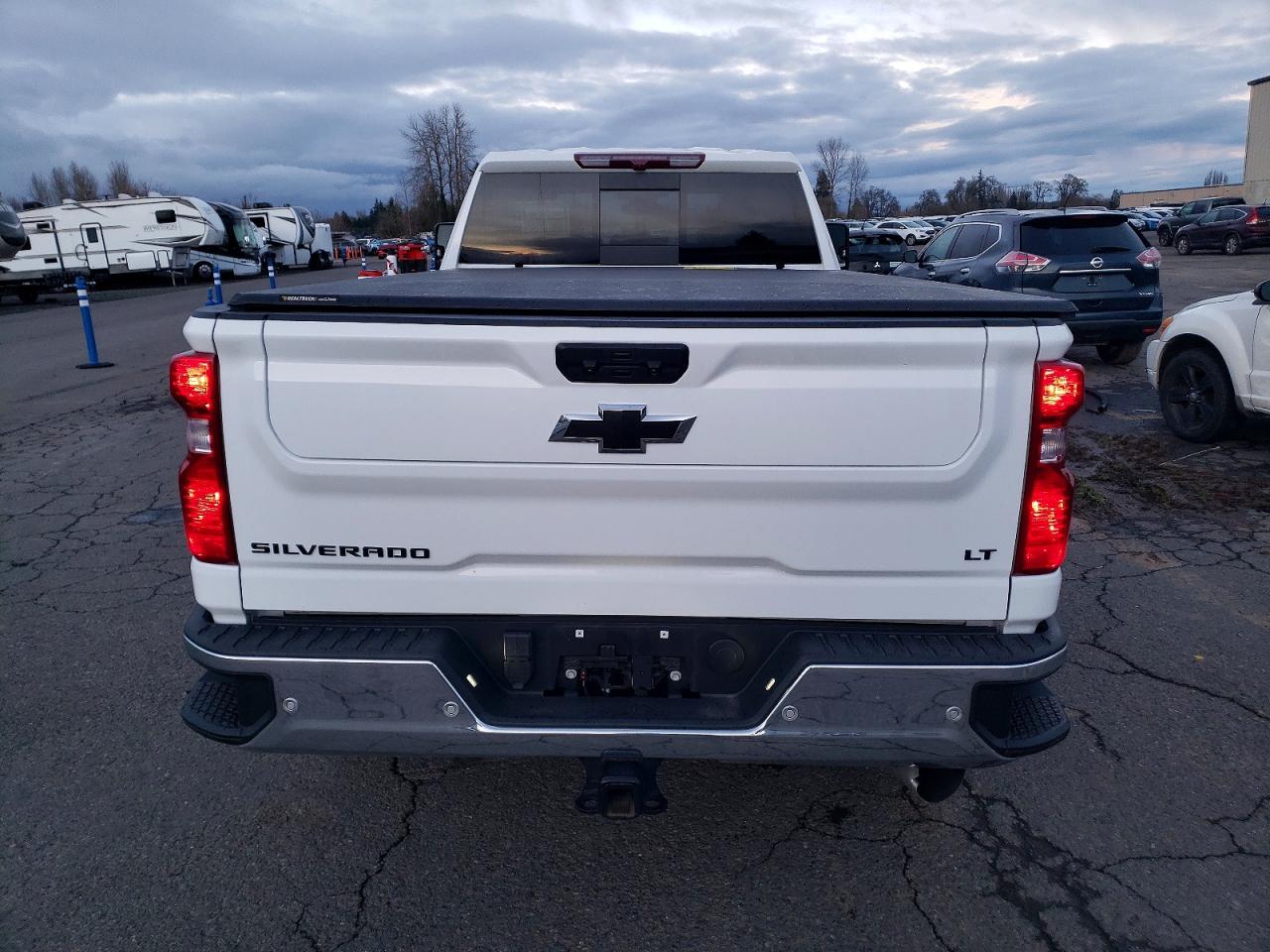 2025 CHEVROLET SILVERADO K3500 LT photo 11