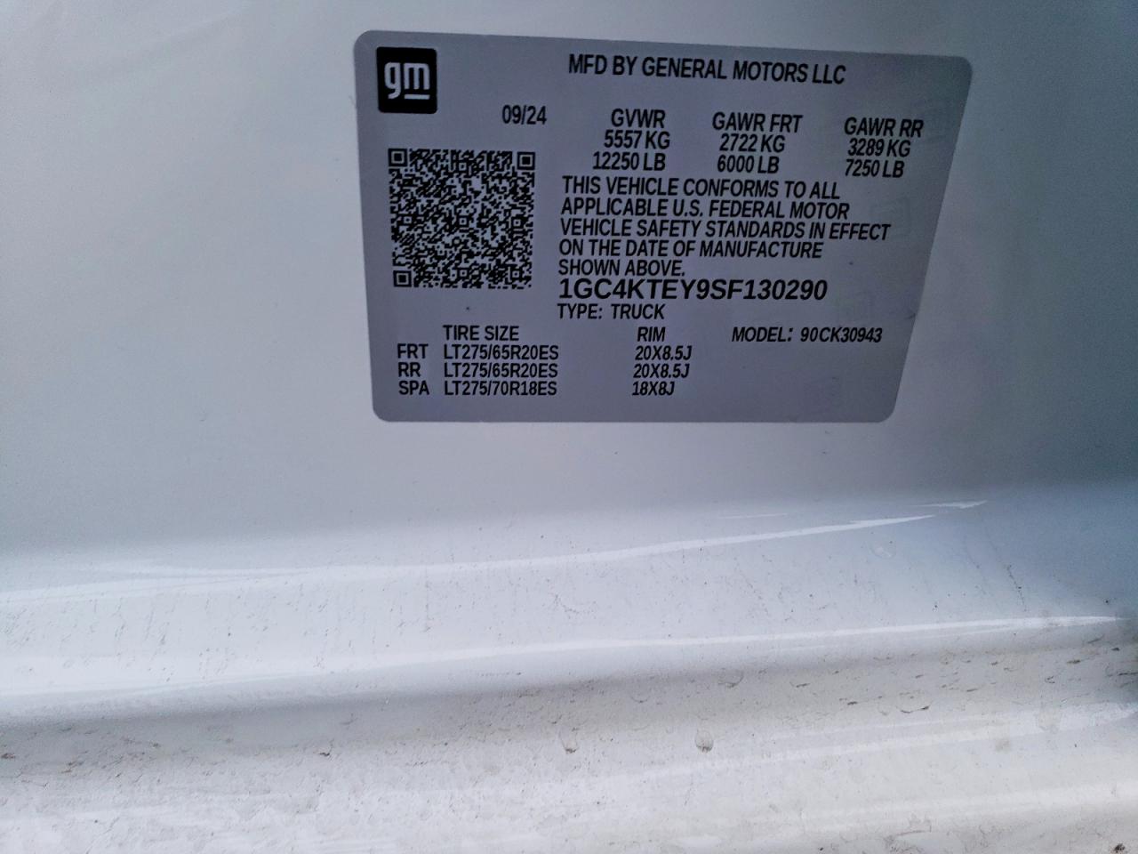 2025 CHEVROLET SILVERADO K3500 LT photo 23