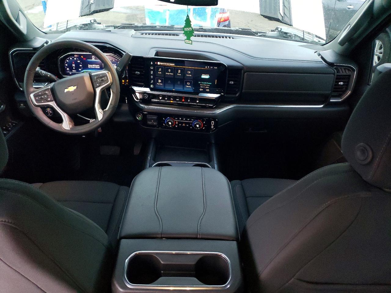 2025 CHEVROLET SILVERADO K3500 LT photo 15