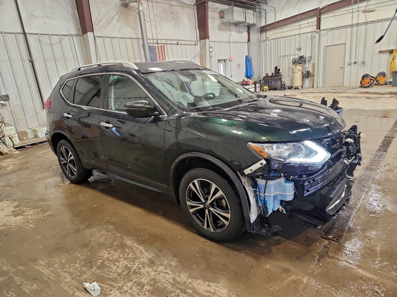 2019 NISSAN ROGUE S photo 4