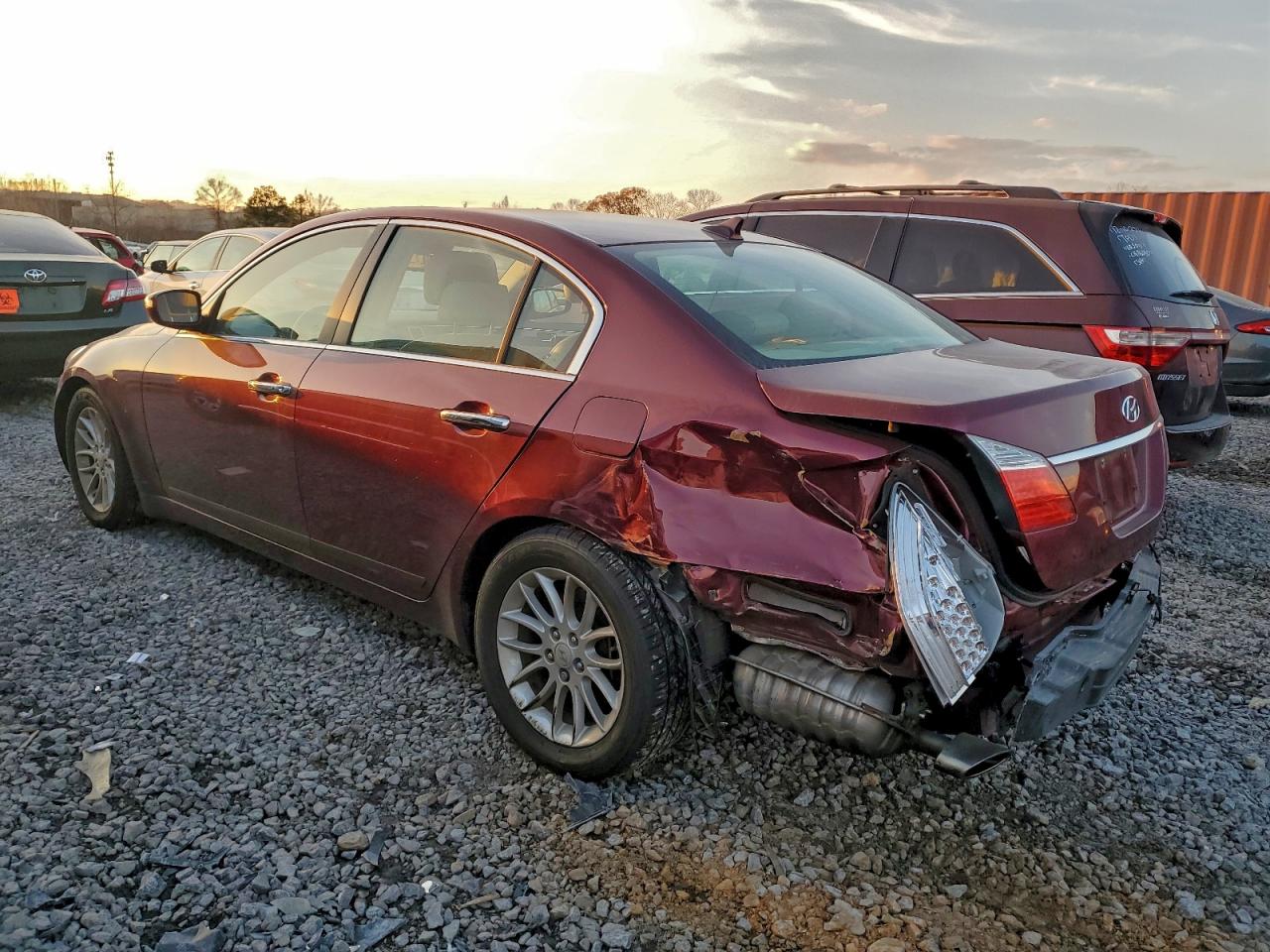 2011 HYUNDAI GENESIS 3.8L photo 2