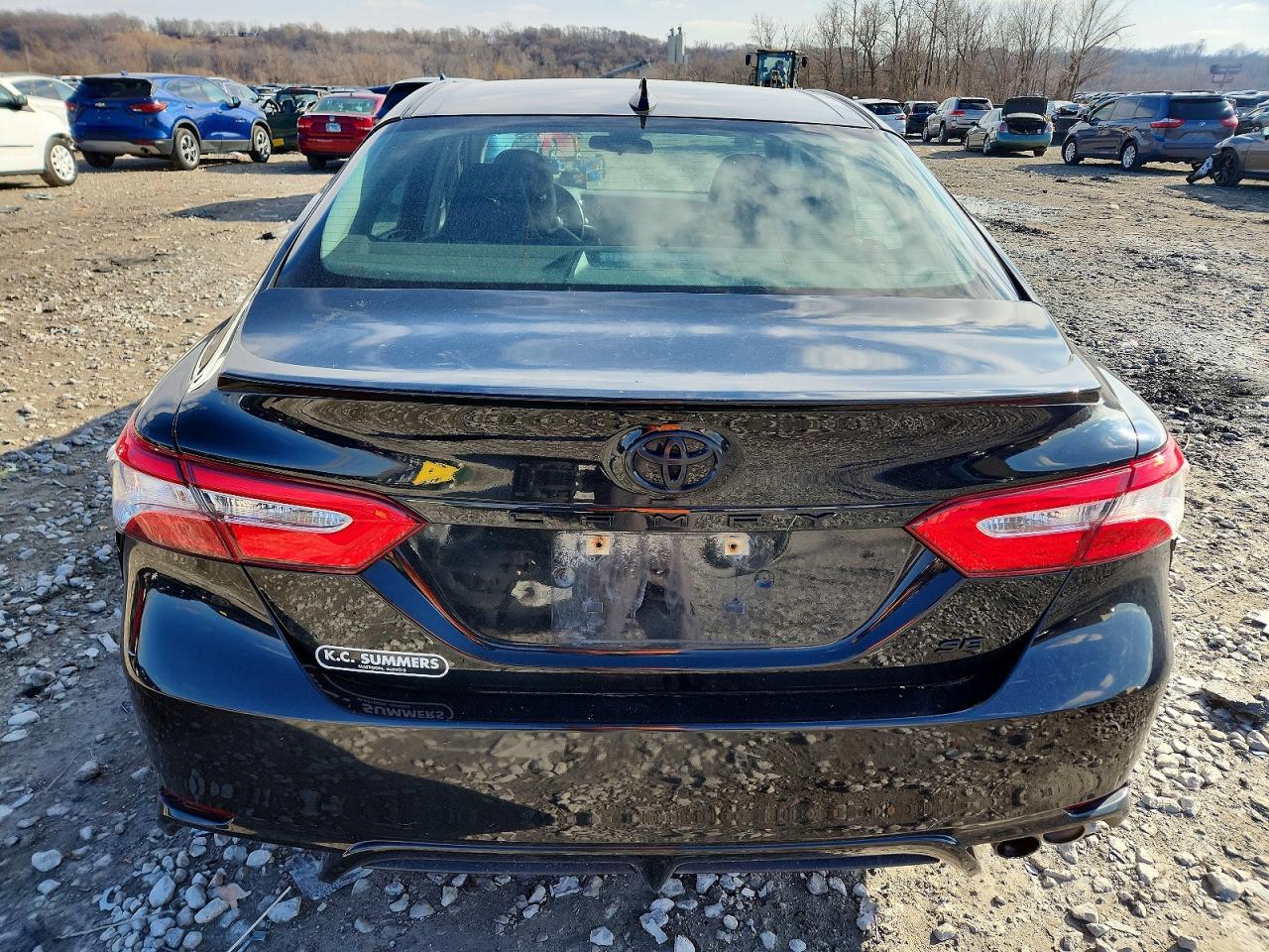 2020 TOYOTA CAMRY SE photo 6