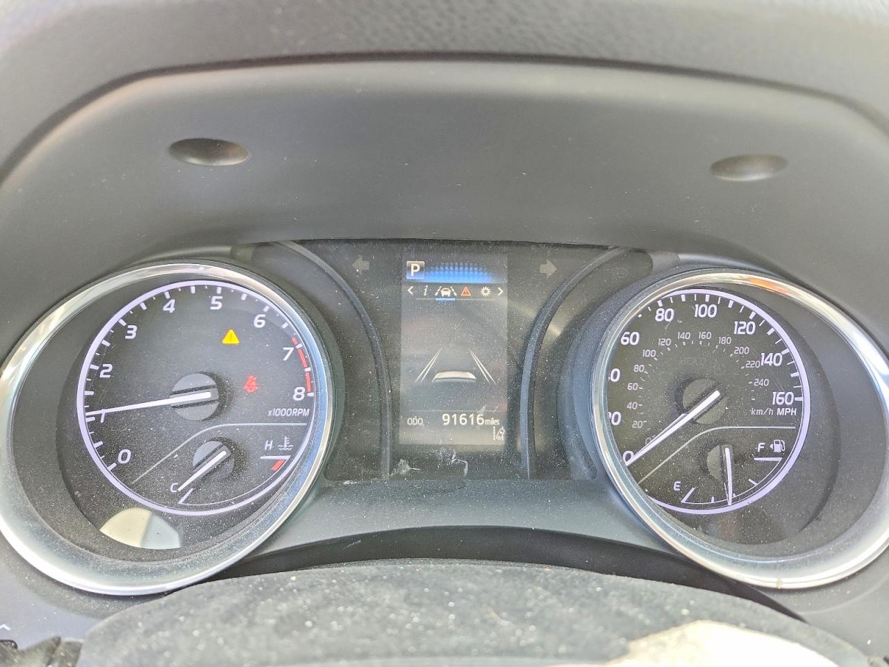 2020 TOYOTA CAMRY SE photo 9