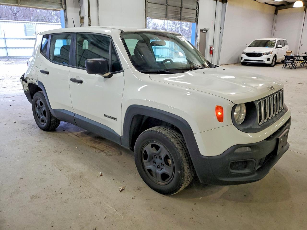 2015 JEEP RENEGADE SPORT photo 4