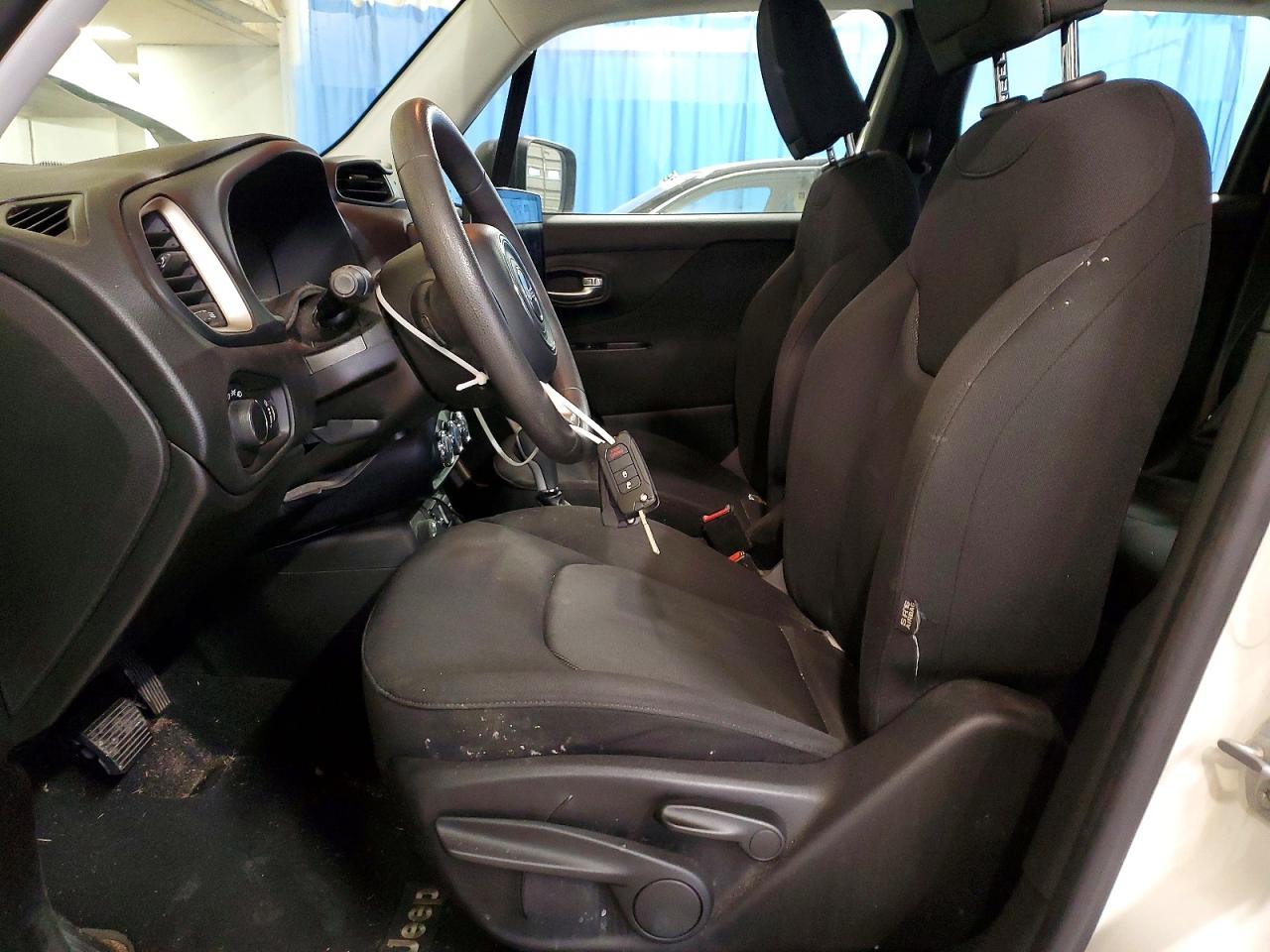 2015 JEEP RENEGADE SPORT photo 7