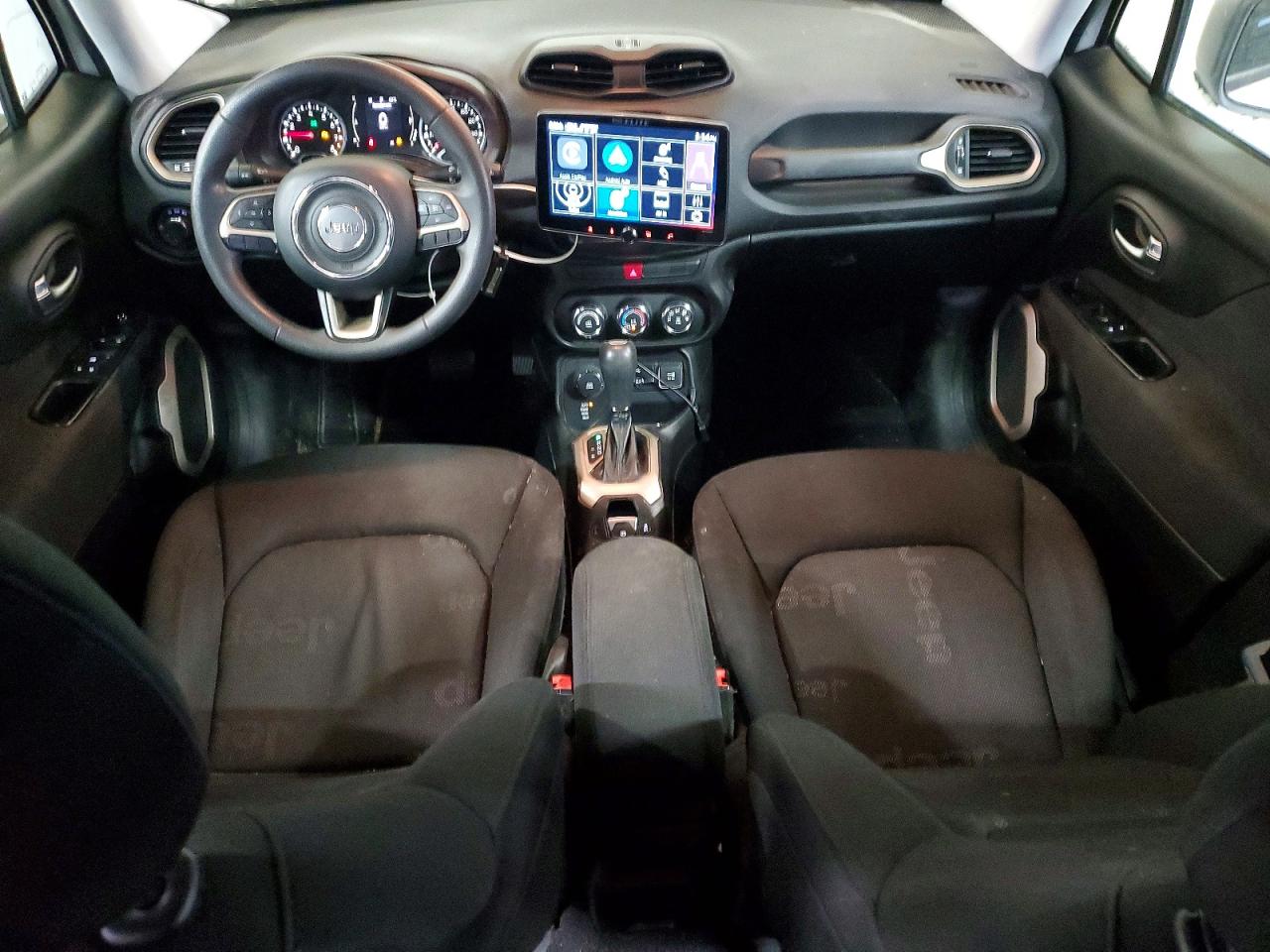 2015 JEEP RENEGADE SPORT photo 8