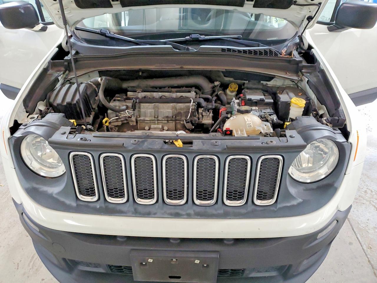 2015 JEEP RENEGADE SPORT photo 12