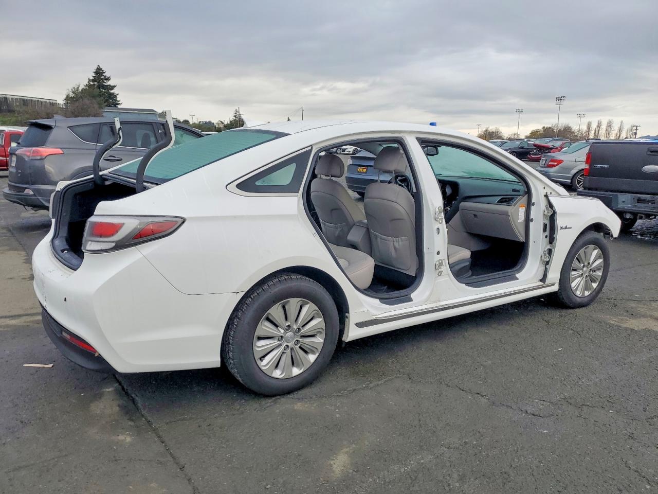 2016 HYUNDAI SONATA HYBRID photo 3