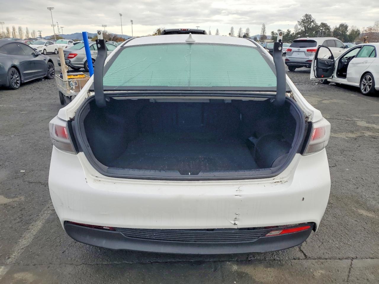 2016 HYUNDAI SONATA HYBRID photo 6