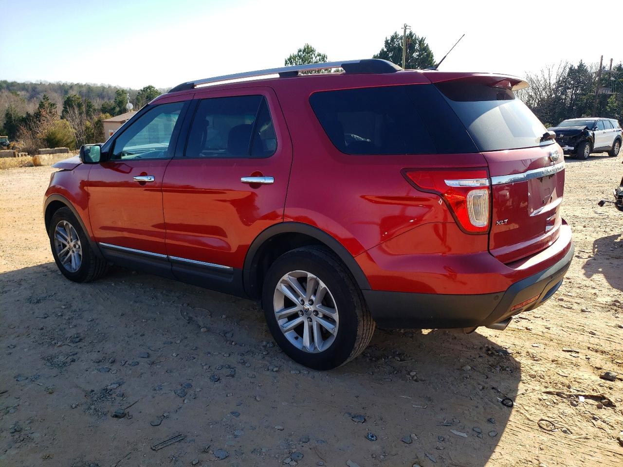 2011 FORD EXPLORER XLT photo 2