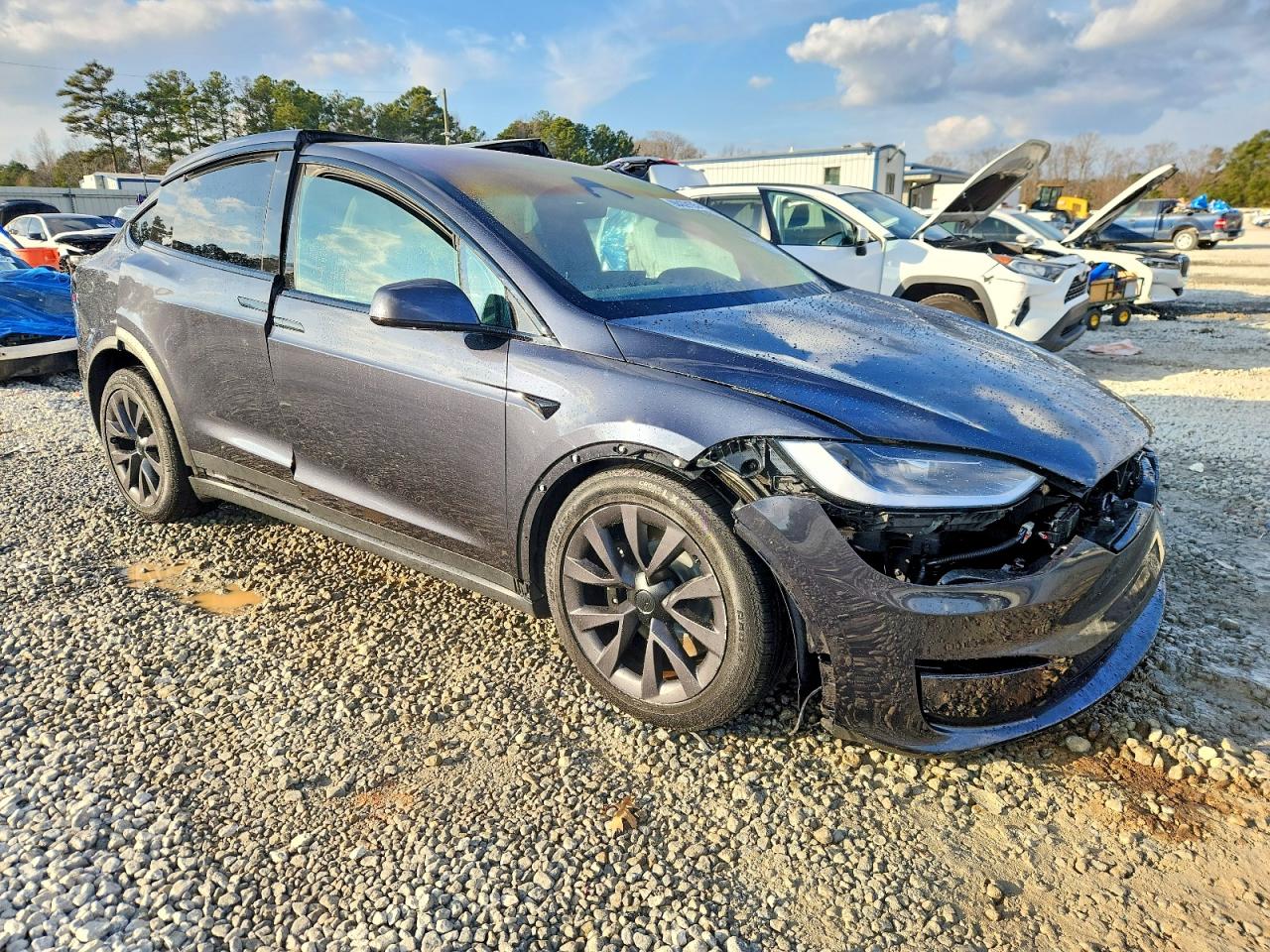 2024 TESLA MODEL X photo 4