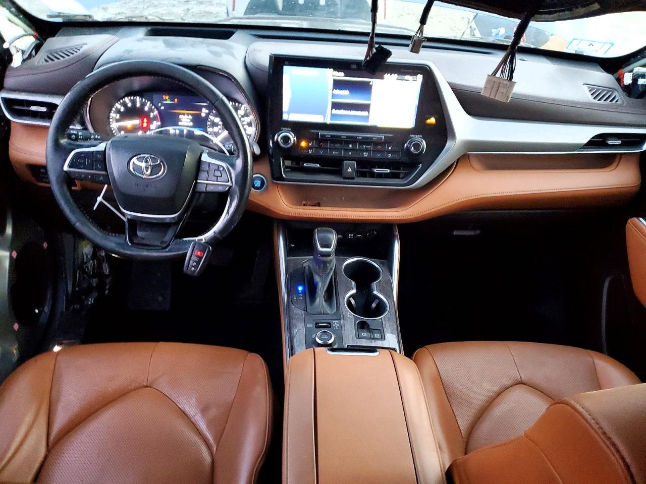 2021 TOYOTA HIGHLANDER PLATINUM photo 8