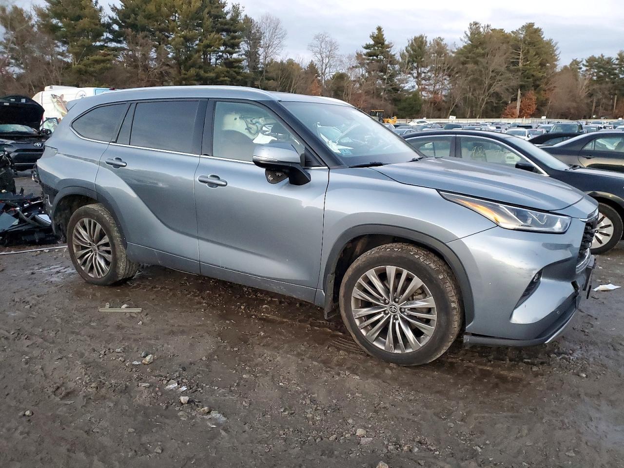 2021 TOYOTA HIGHLANDER PLATINUM photo 4