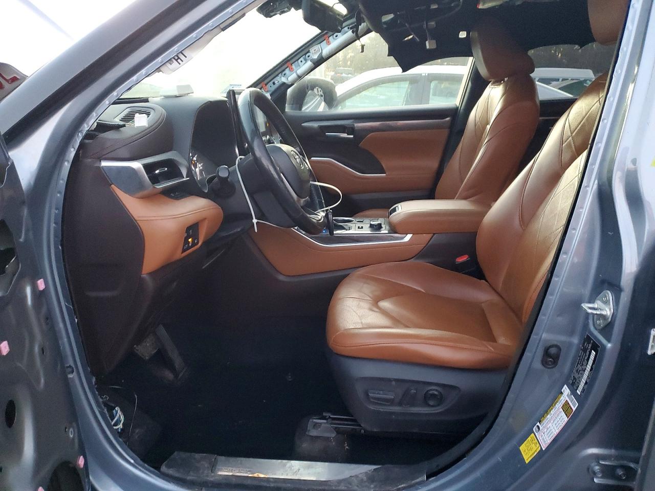 2021 TOYOTA HIGHLANDER PLATINUM photo 7