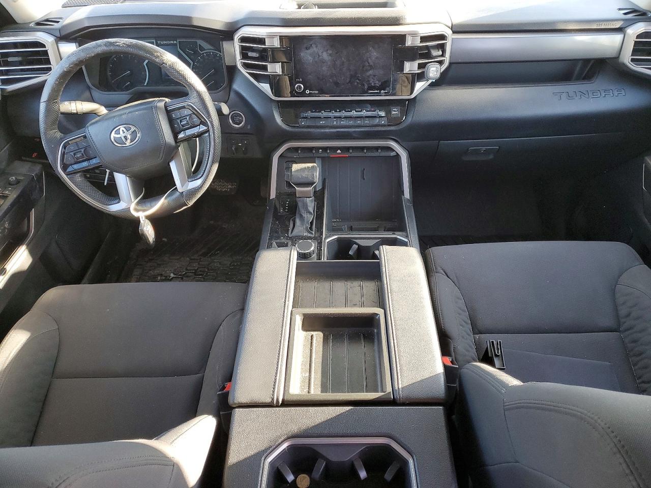 2024 TOYOTA TUNDRA CREWMAX SR photo 22