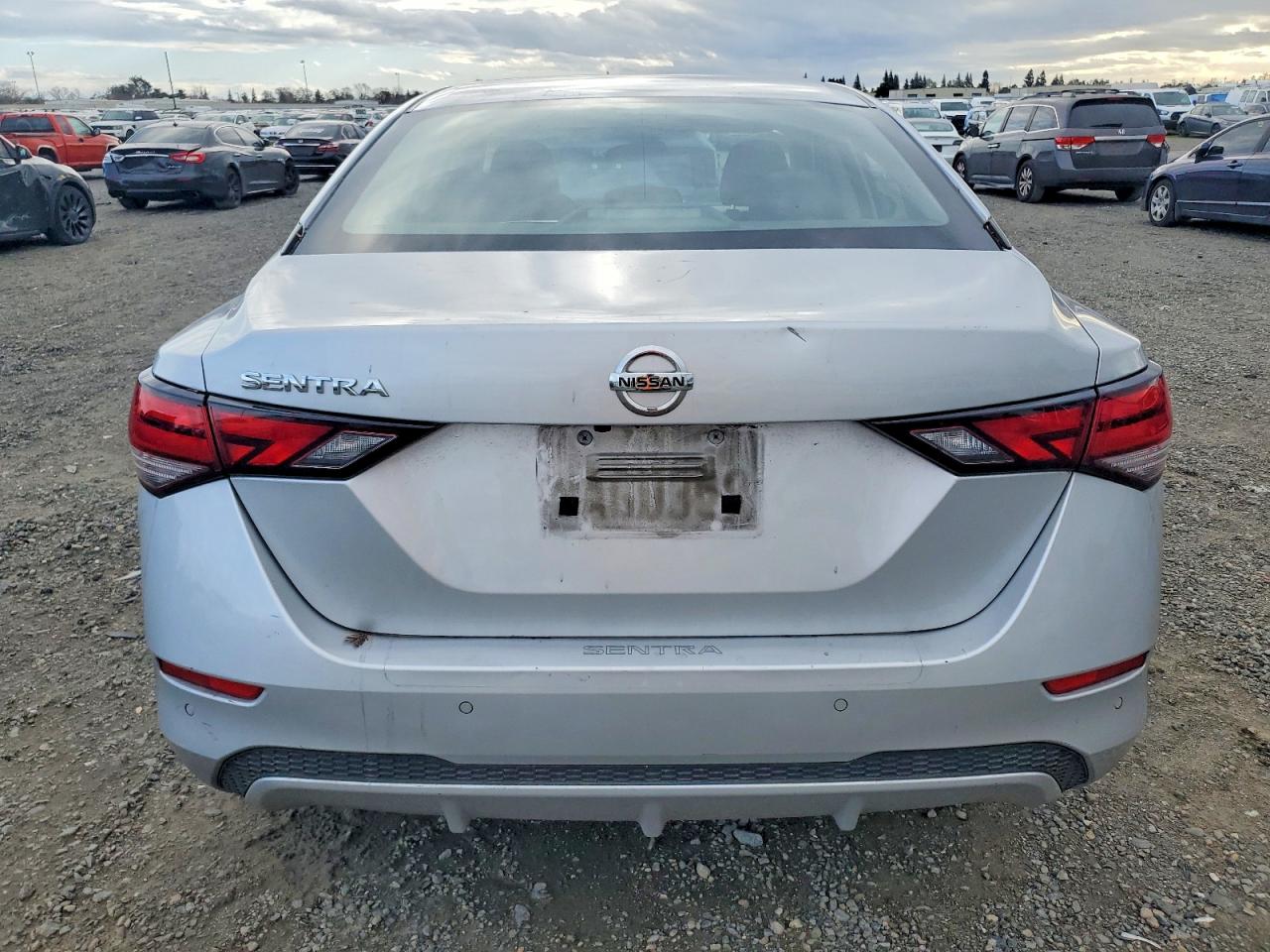 2022 NISSAN SENTRA S photo 6