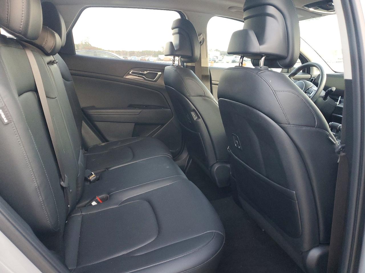 2025 KIA SPORTAGE SX photo 21