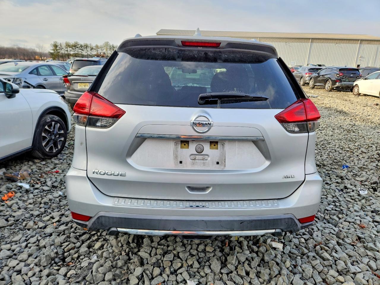 2017 NISSAN ROGUE S photo 6