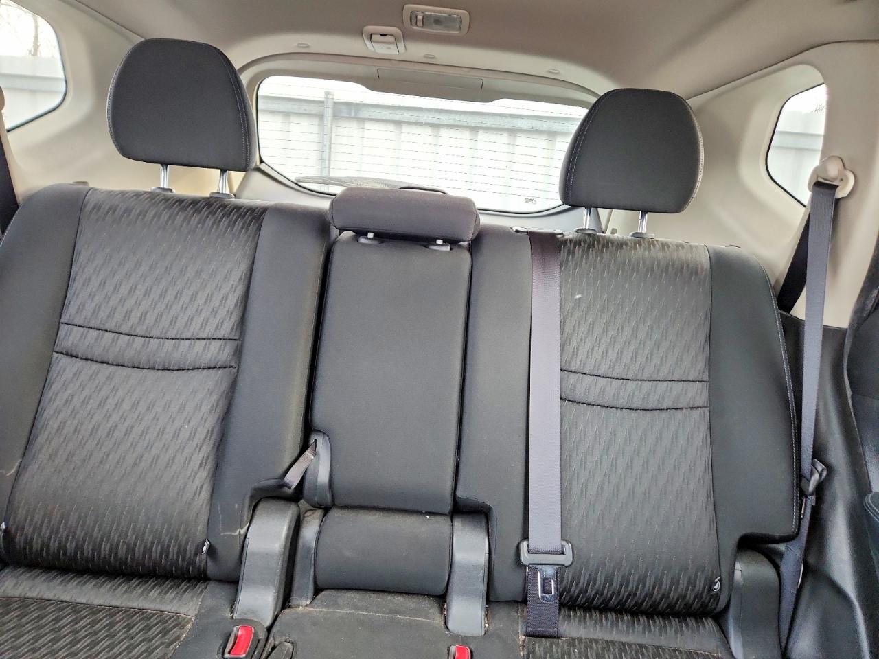 2017 NISSAN ROGUE S photo 10
