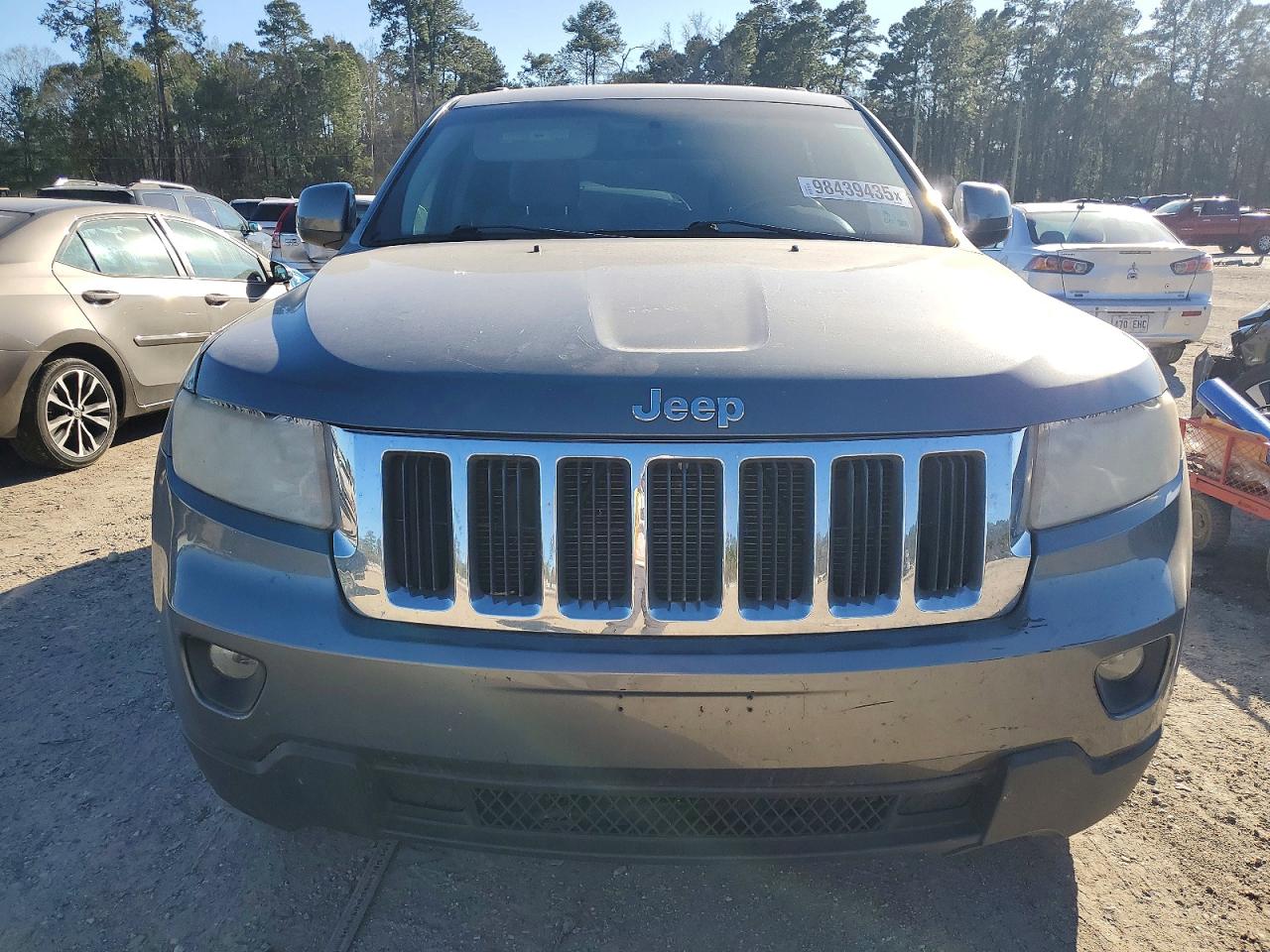 2012 JEEP GRAND CHEROKEE LAREDO photo 9