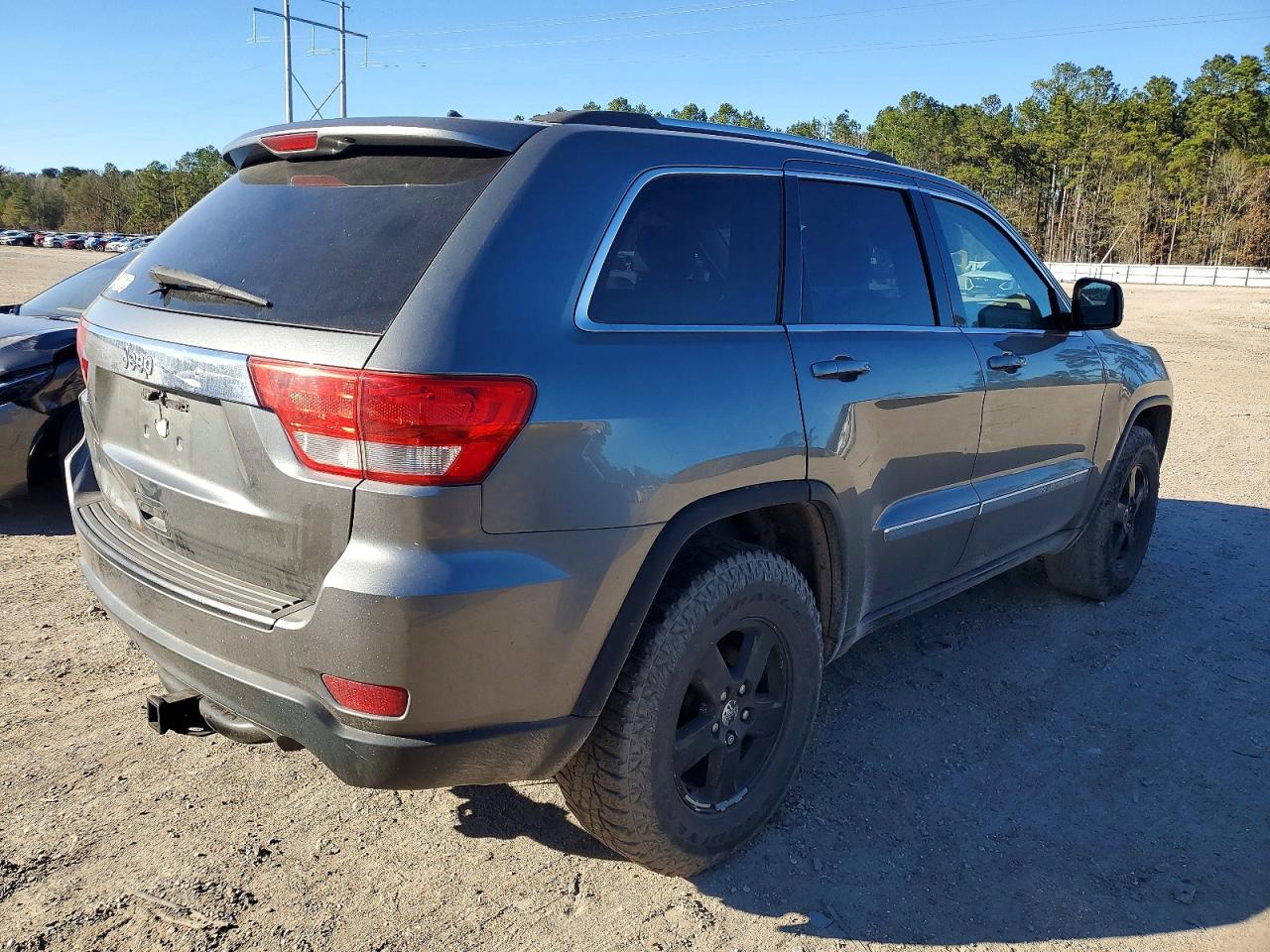 2012 JEEP GRAND CHEROKEE LAREDO photo 5