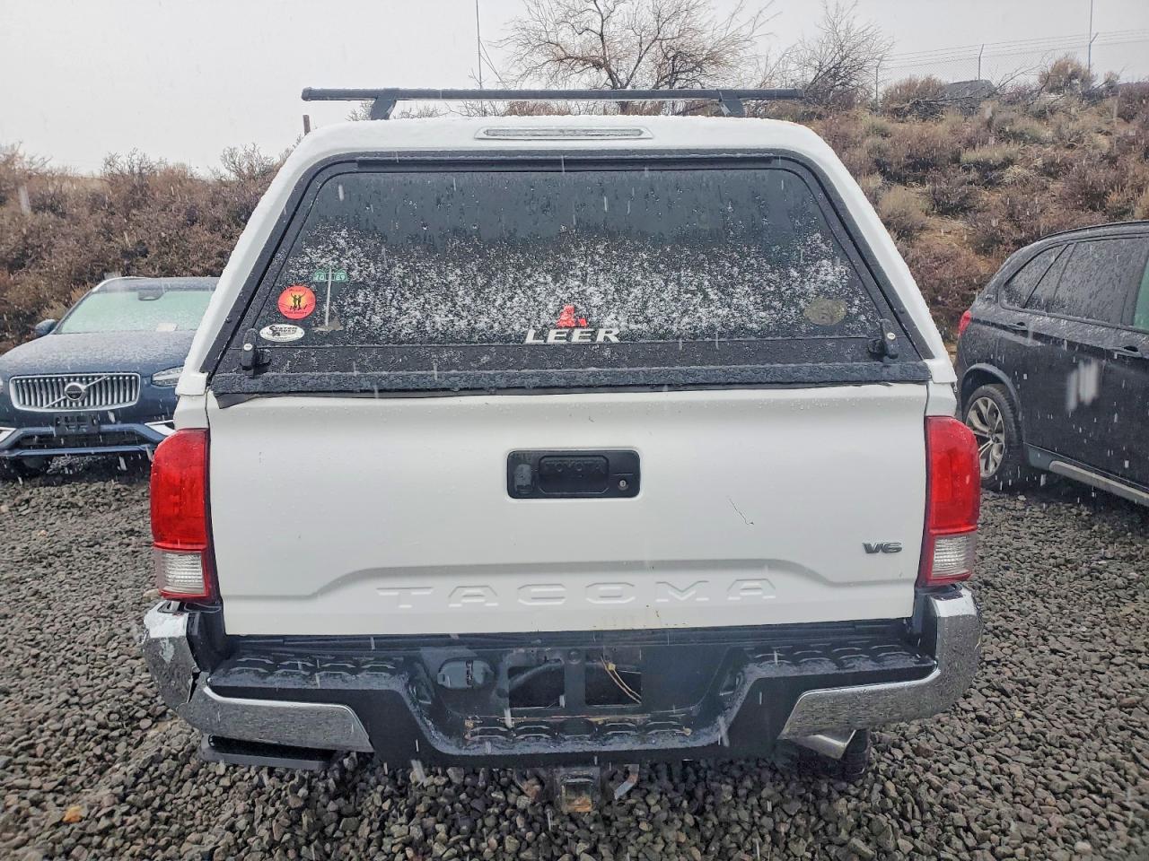 2017 TOYOTA TACOMA DOUBLE CAB photo 6