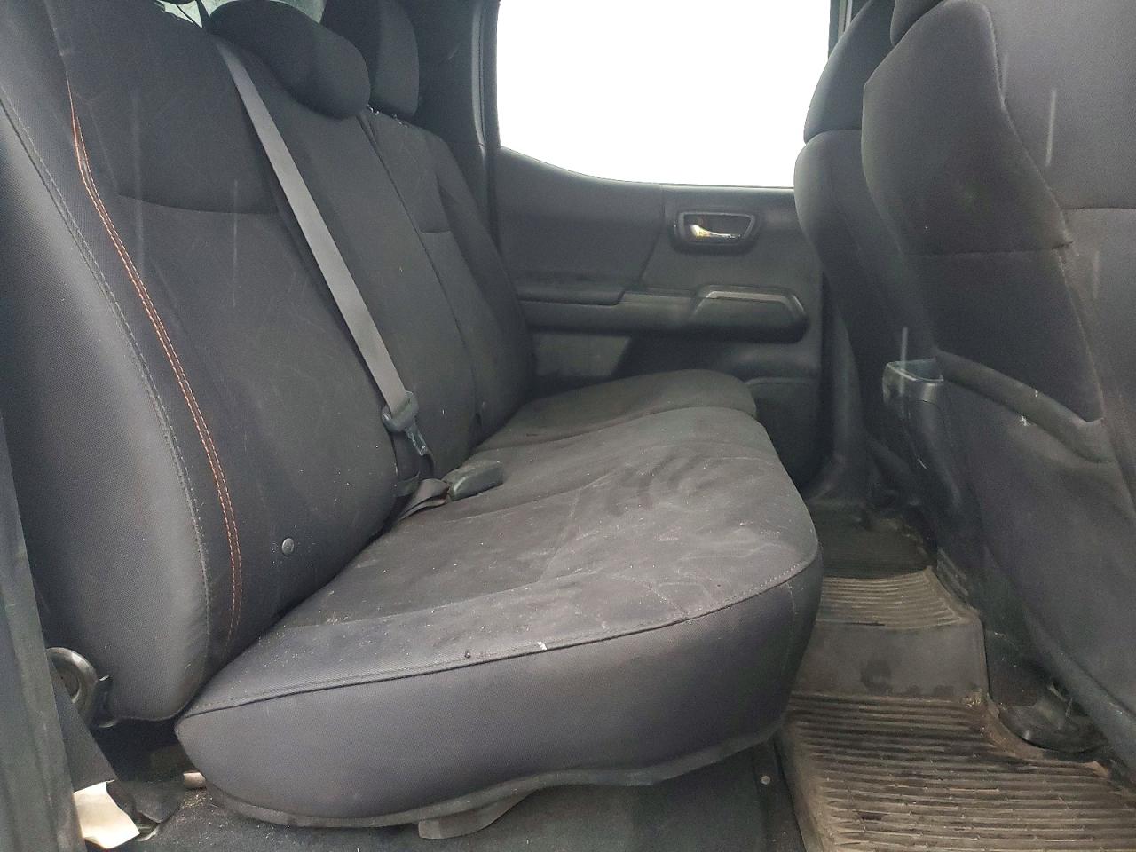 2017 TOYOTA TACOMA DOUBLE CAB photo 10