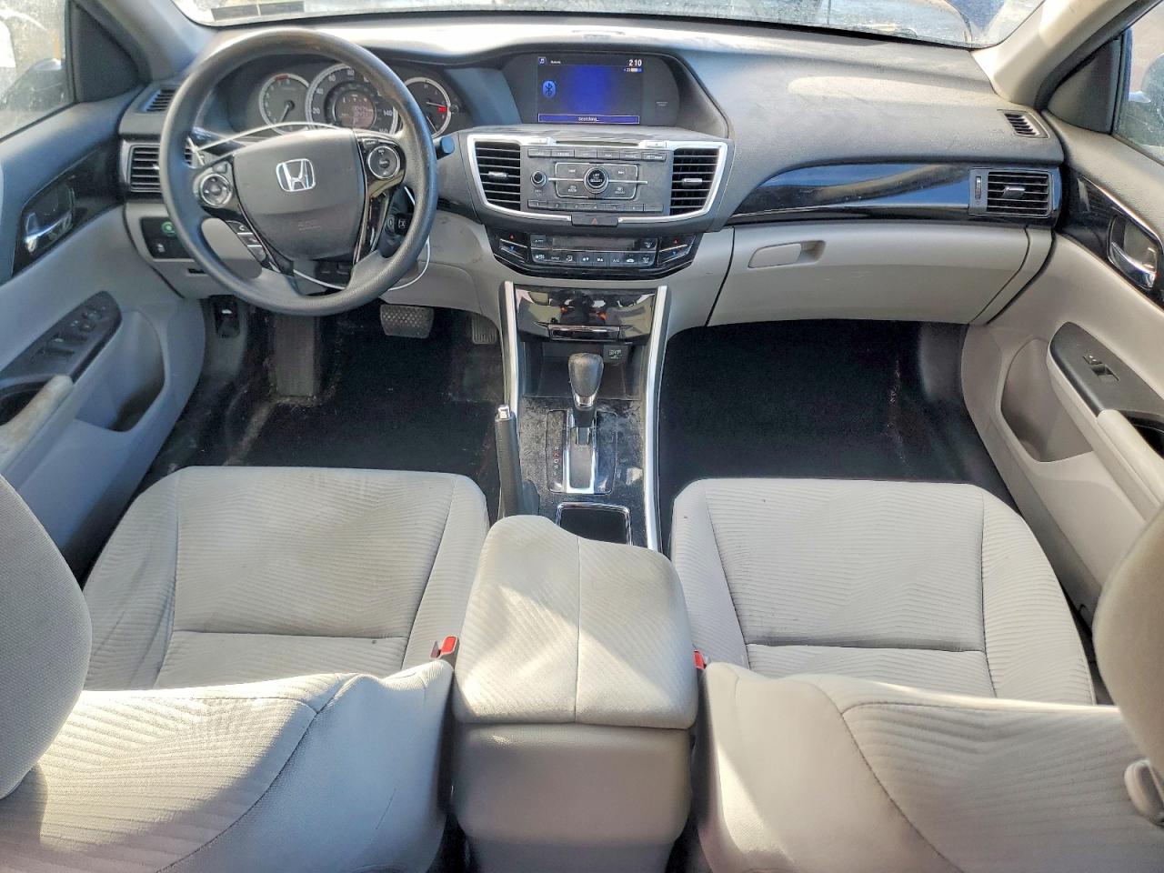 2016 HONDA ACCORD LX photo 8
