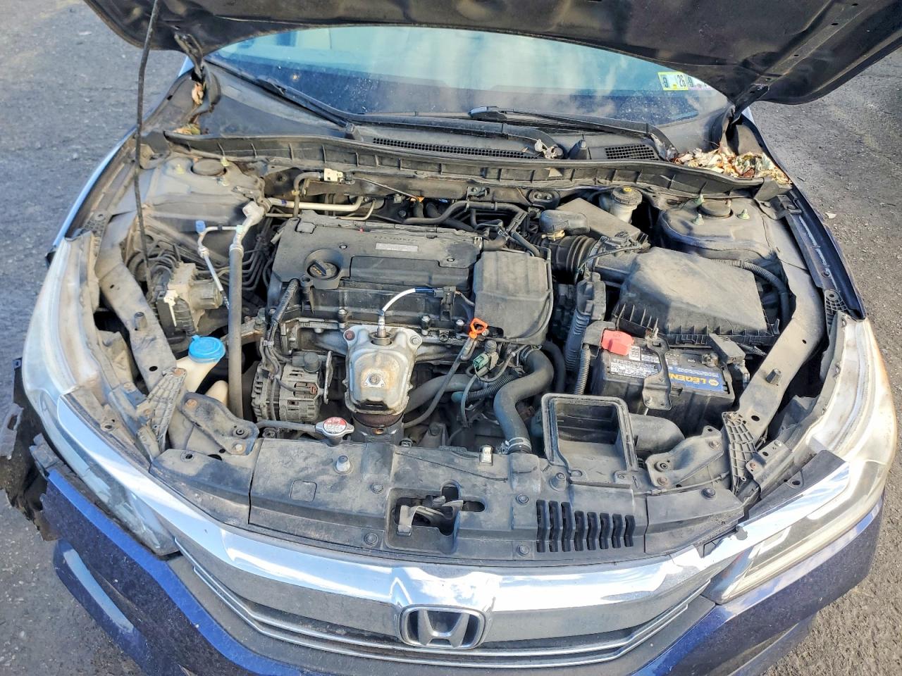 2016 HONDA ACCORD LX photo 11