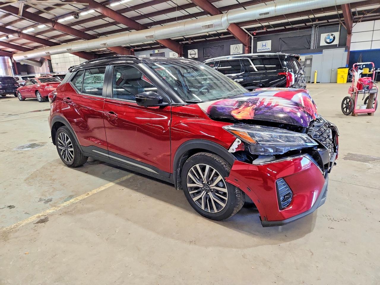 2023 NISSAN KICKS SR photo 4
