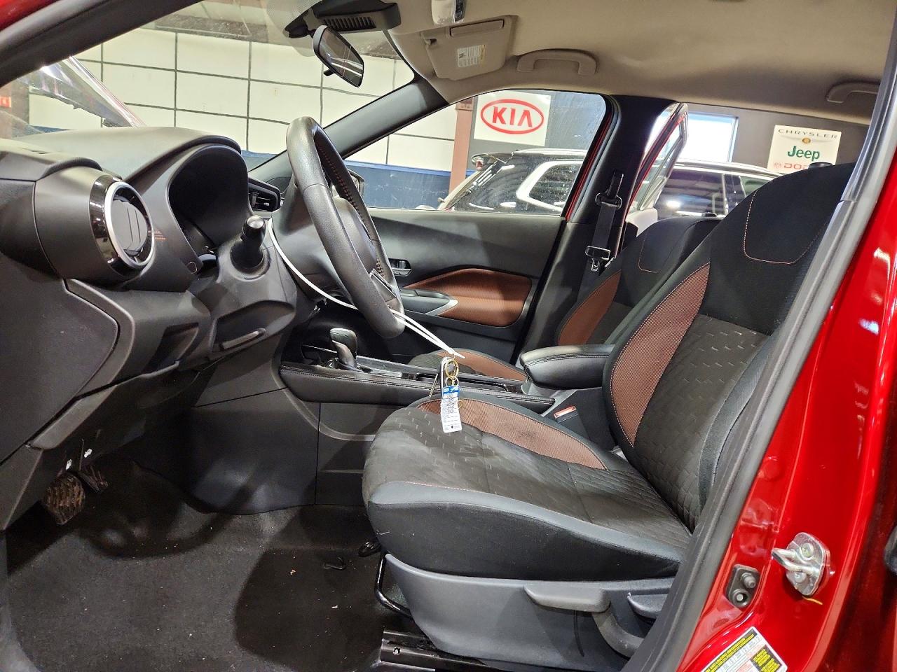 2023 NISSAN KICKS SR photo 7
