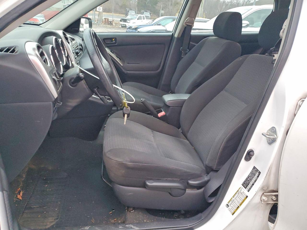 2008 TOYOTA COROLLA MATRIX XR photo 7
